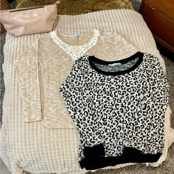 Maurices Beige and Black Sweater Set Free Express NWOT Clutch - Picture 2 of 5